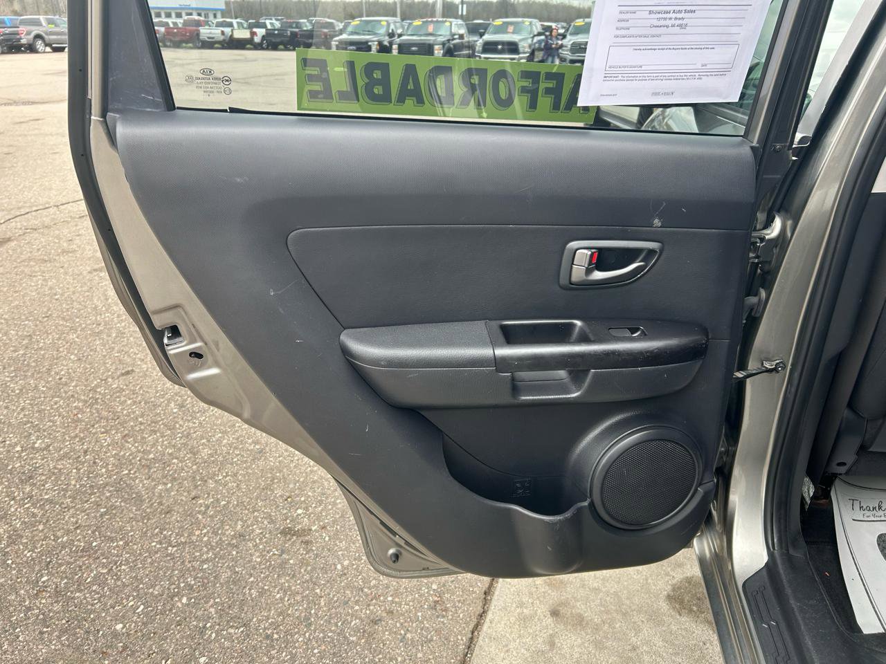 Used 2010 Kia Soul + FWD image 13