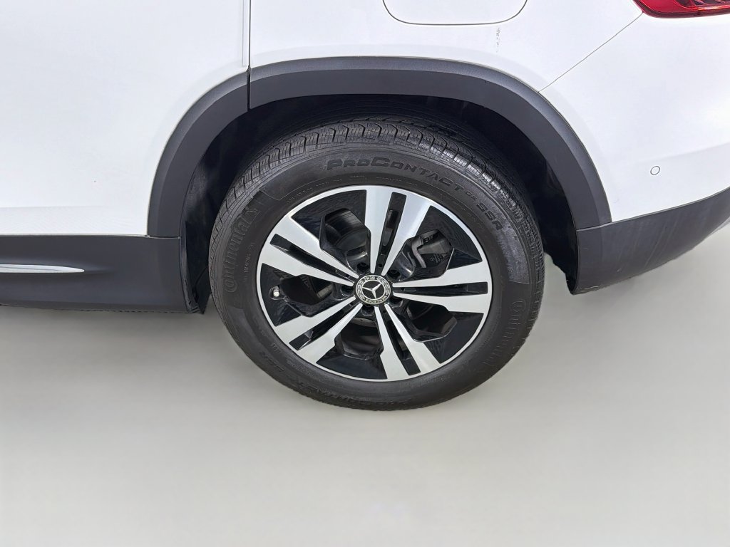 Used 2025 Mercedes-Benz GLB 250 image 29