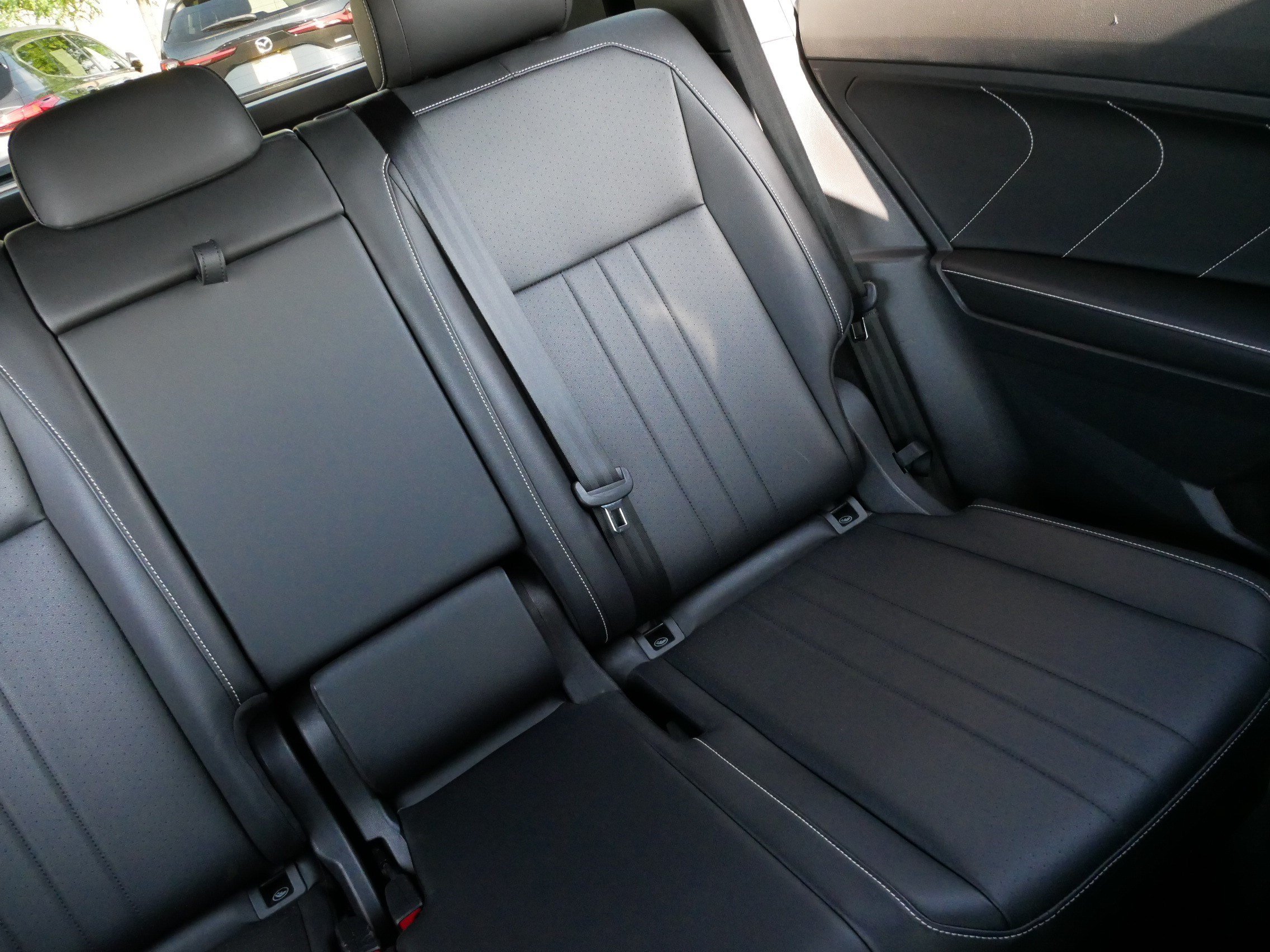 Certified 2023 Volkswagen Tiguan SE R-Line AWD/4WD image 15