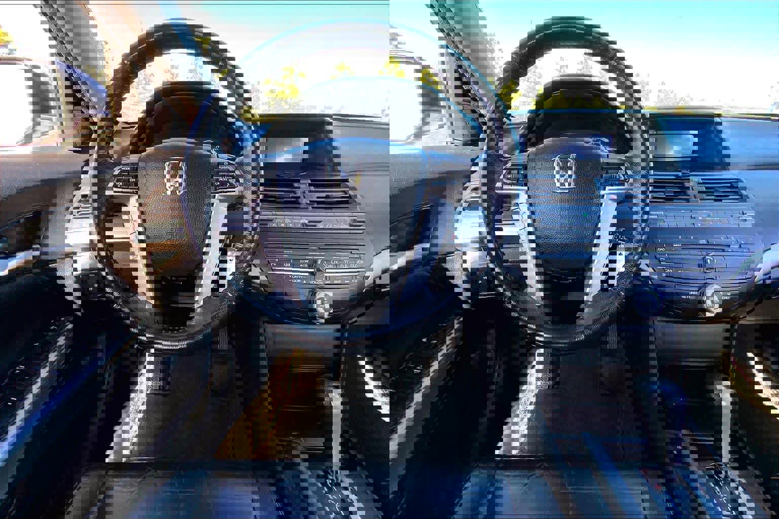 Used 2010 Honda Accord EX-L image 5