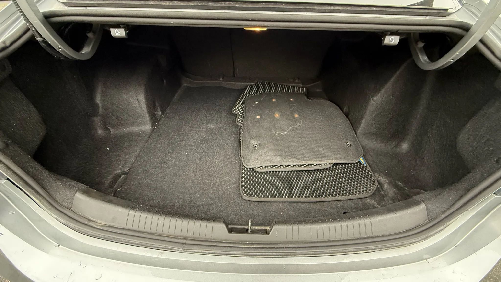 Used 2023 Chevrolet Malibu LT image 29