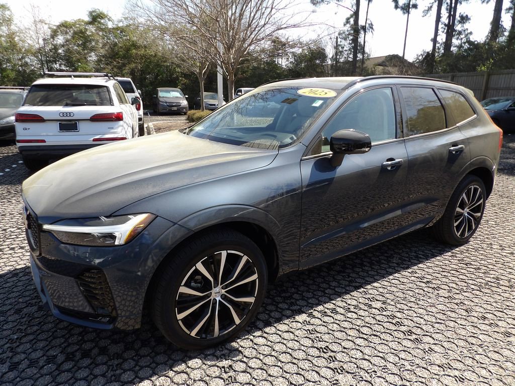 Certified 2025 Volvo XC60 B5 Plus w/ Protection Package Premier image 4
