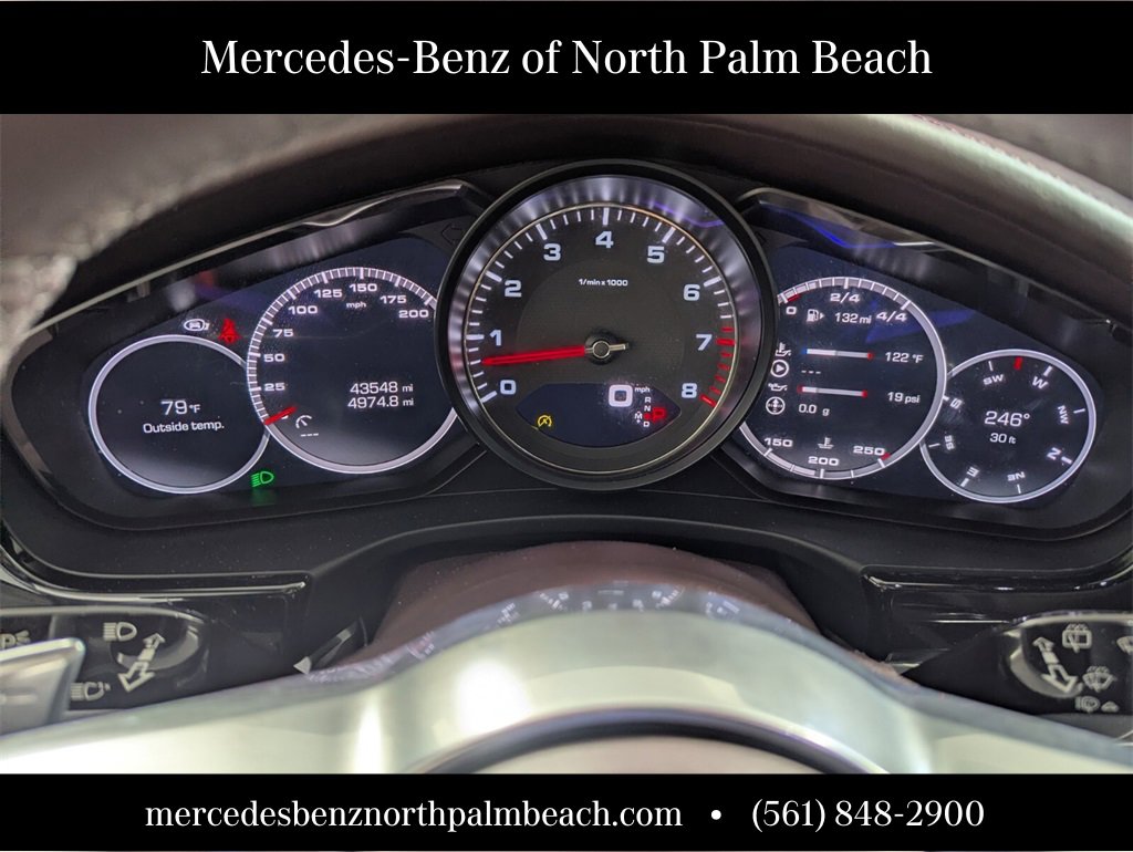 Used 2018 Porsche Panamera 4S image 24