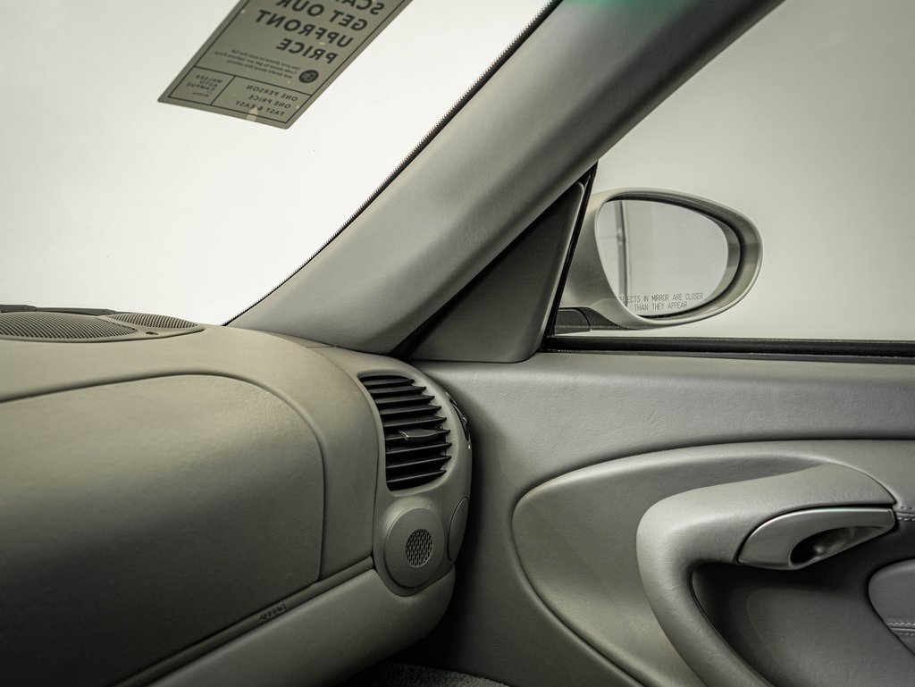 Used 2001 Porsche 911 Turbo image 45