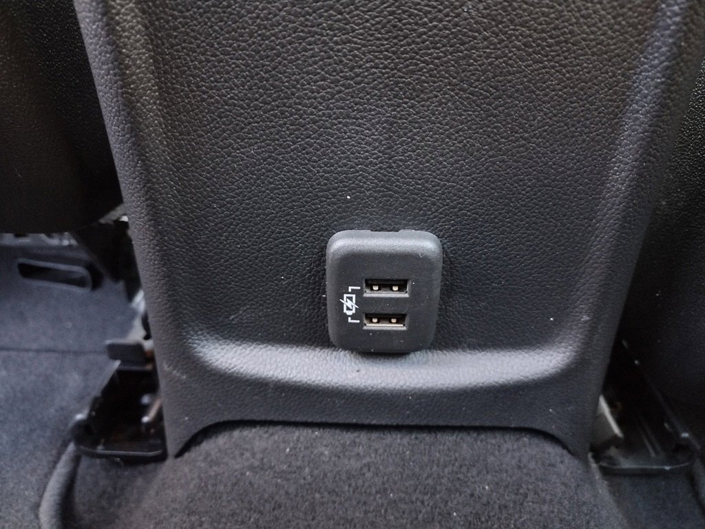 Used 2019 Chevrolet Cruze Premier image 19