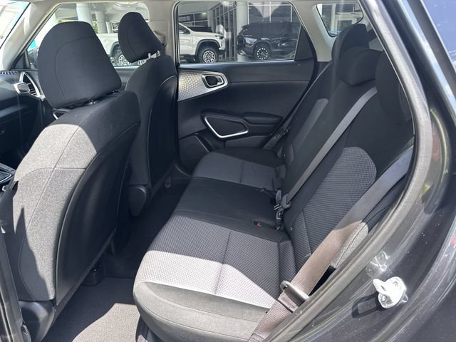 Used 2024 Kia Soul LX w/ Option Group 015 FWD image 27