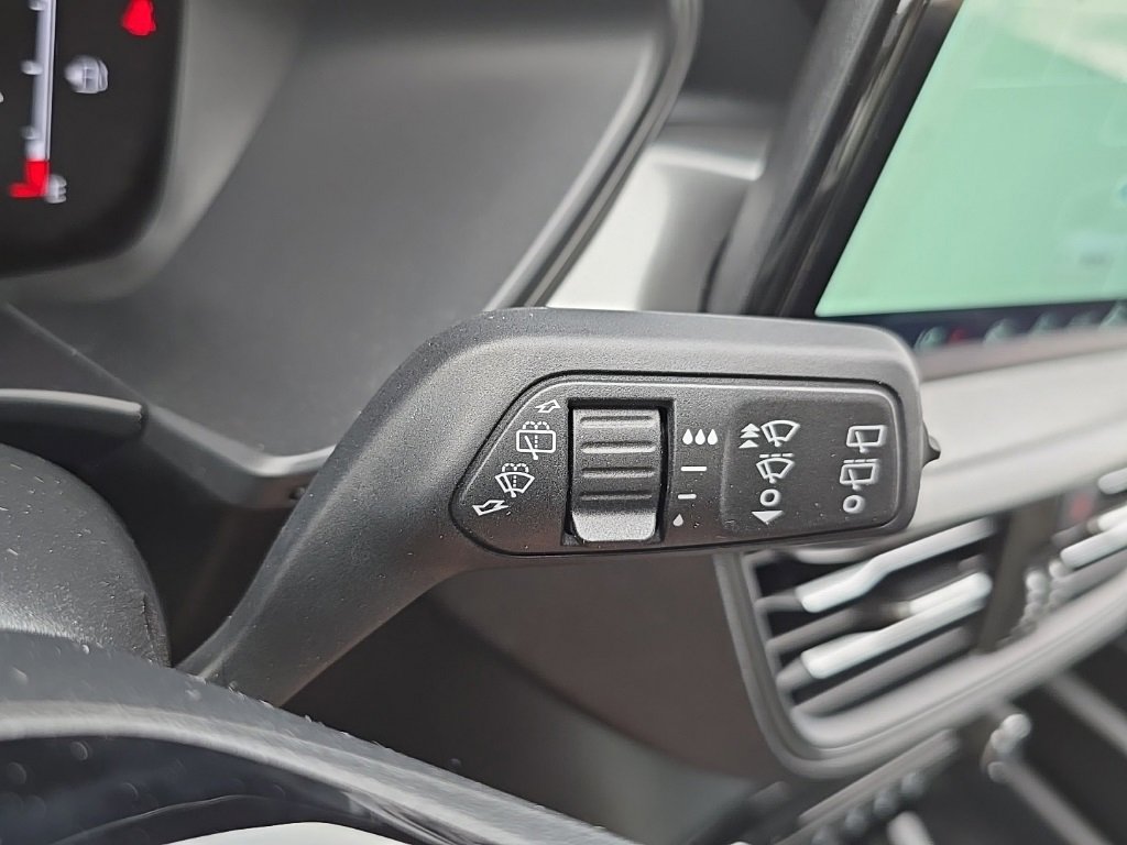 New 2026 Ford Escape SE image 25