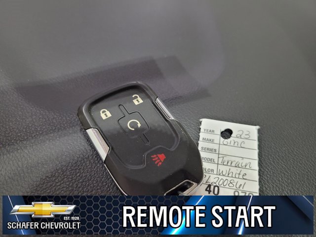 Used 2023 GMC Terrain SLE image 9