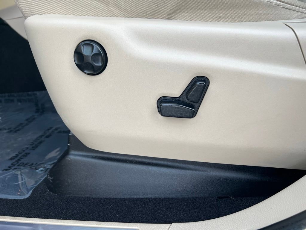 Used 2020 Jeep Grand Cherokee Limited image 15