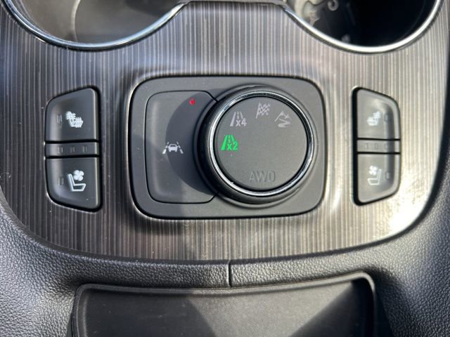 Used 2023 GMC Acadia SLT w/ Elevation Edition image 14