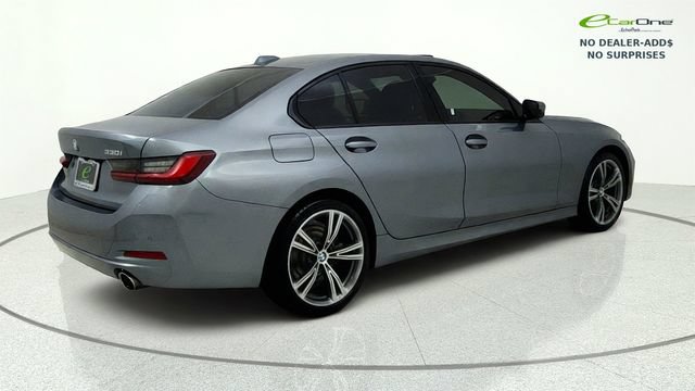Used 2023 BMW 330i Sedan w/ Driving Assistance Package RWD image 10