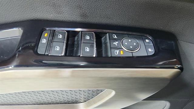 Certified 2023 Nissan Pathfinder Platinum FWD image 21
