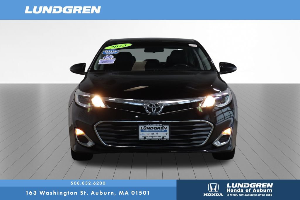 Used 2015 Toyota Avalon XLE FWD image 2