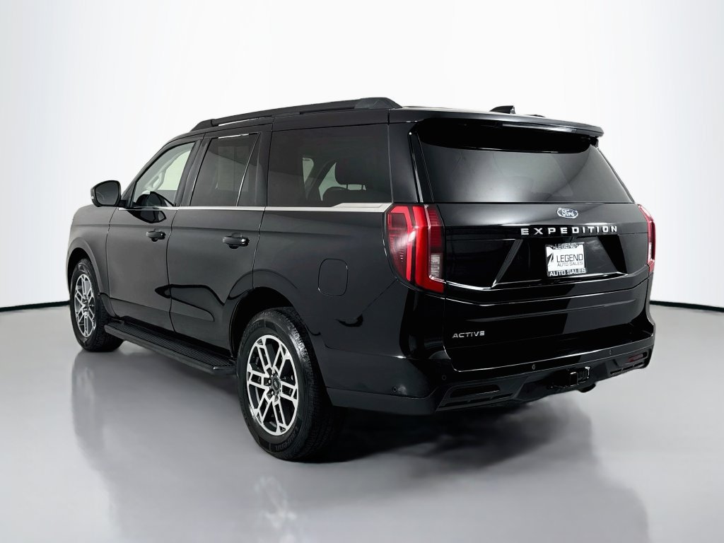 Used 2025 Ford Expedition Active AWD/4WD image 8