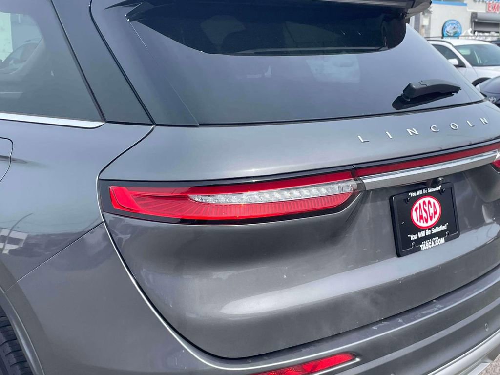 Used 2022 Lincoln Corsair AWD w/ Equipment Group 101A image 11