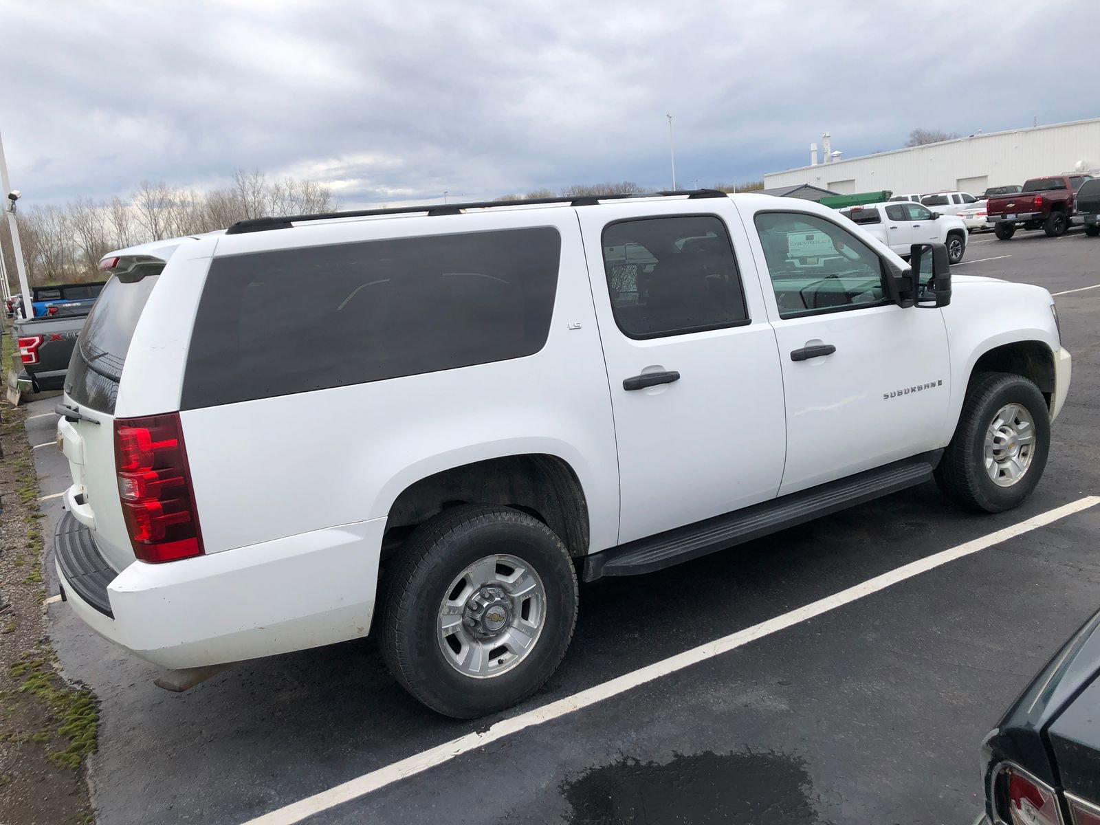 Used 2007 Chevrolet Suburban 2500 LS image 4