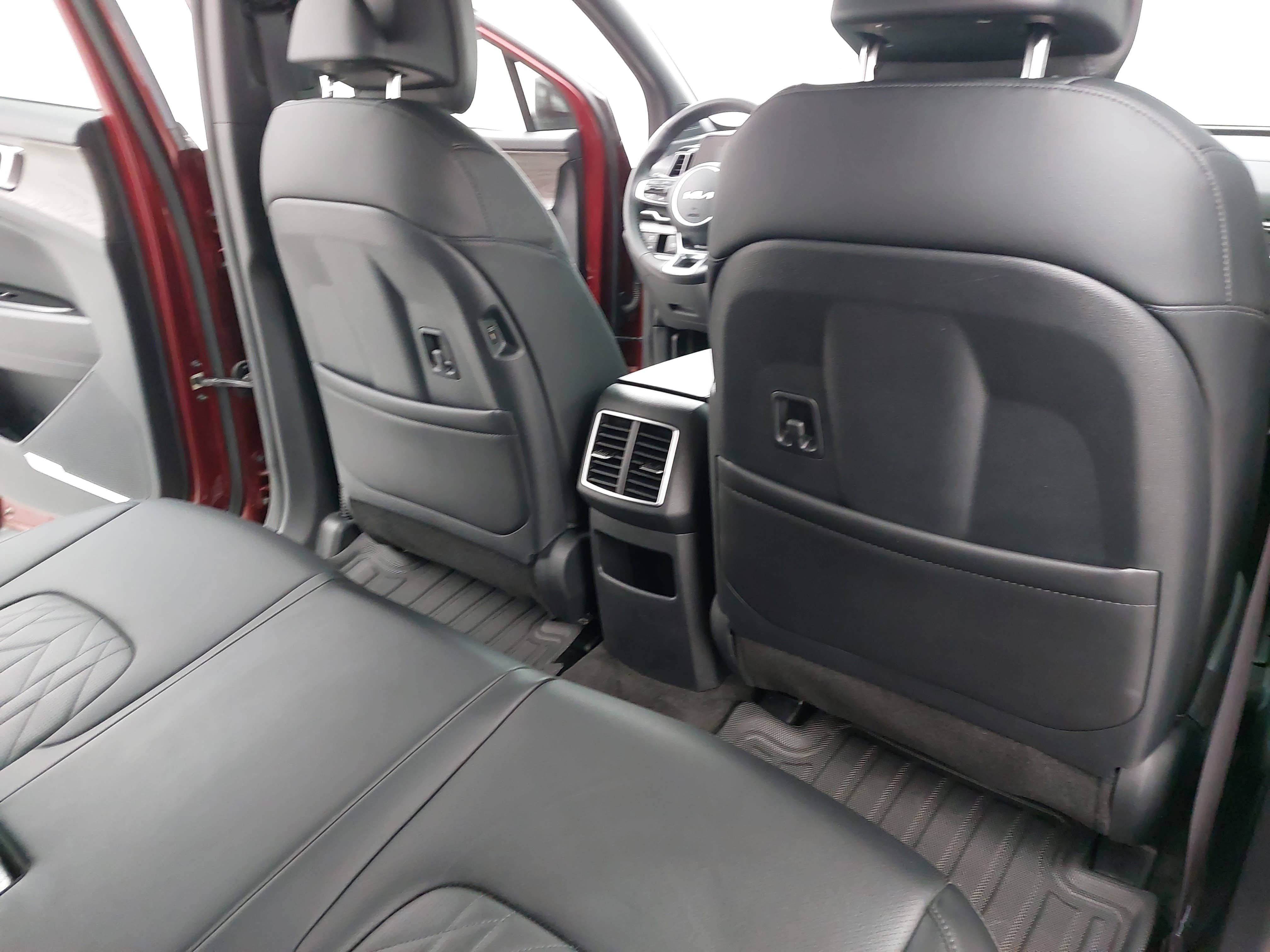 Used 2024 Kia Sportage X-Line AWD/4WD image 13
