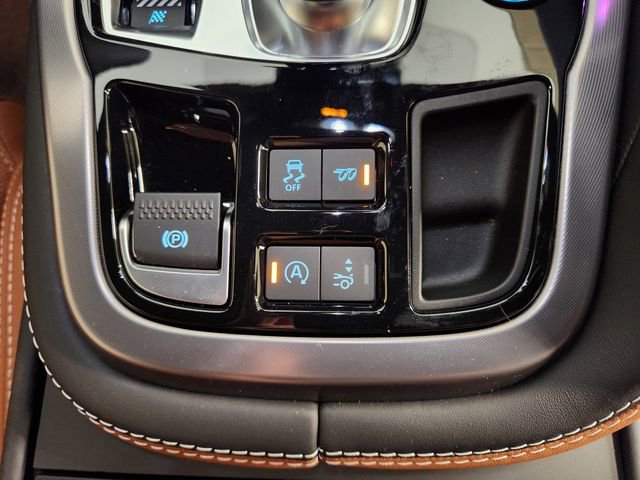 New 2024 Jaguar F-TYPE R image 20