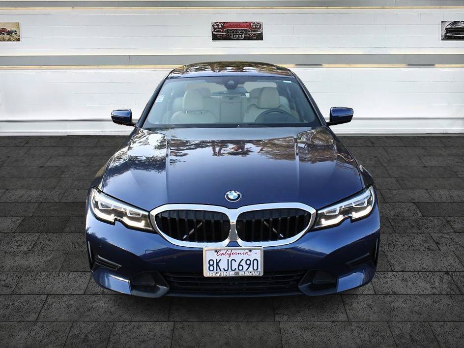 Used 2019 BMW 330i Sedan w/ Premium Package RWD image 2