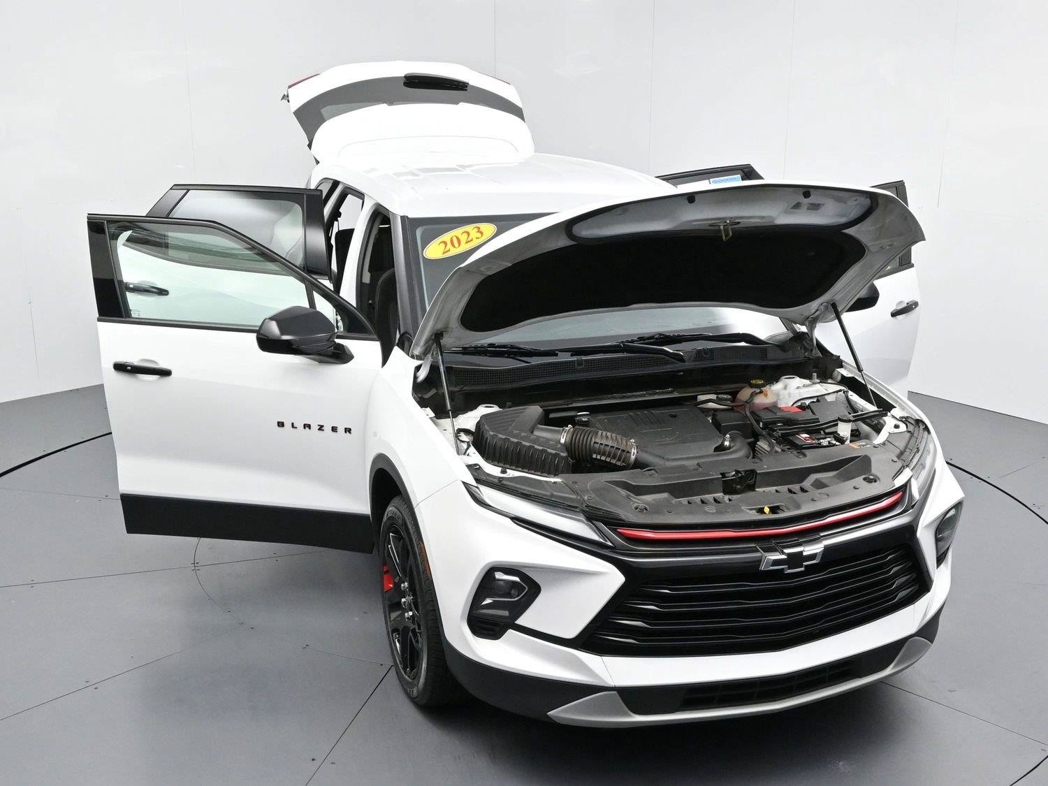 Used 2023 Chevrolet Blazer LT FWD image 42