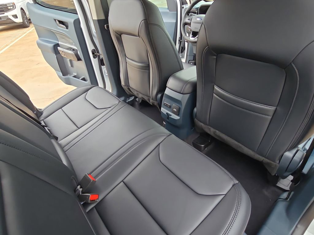 New 2026 Ford Maverick Lariat w/ Black Appearance Package image 18