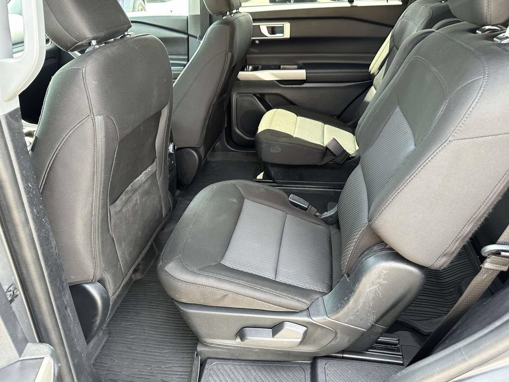 Used 2022 Ford Explorer XLT AWD/4WD image 14