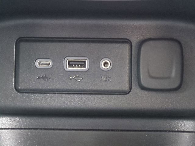Used 2023 Chevrolet Equinox LS w/ LS Convenience Package image 24