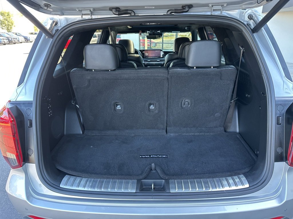 Used 2023 Hyundai Palisade Calligraphy image 19