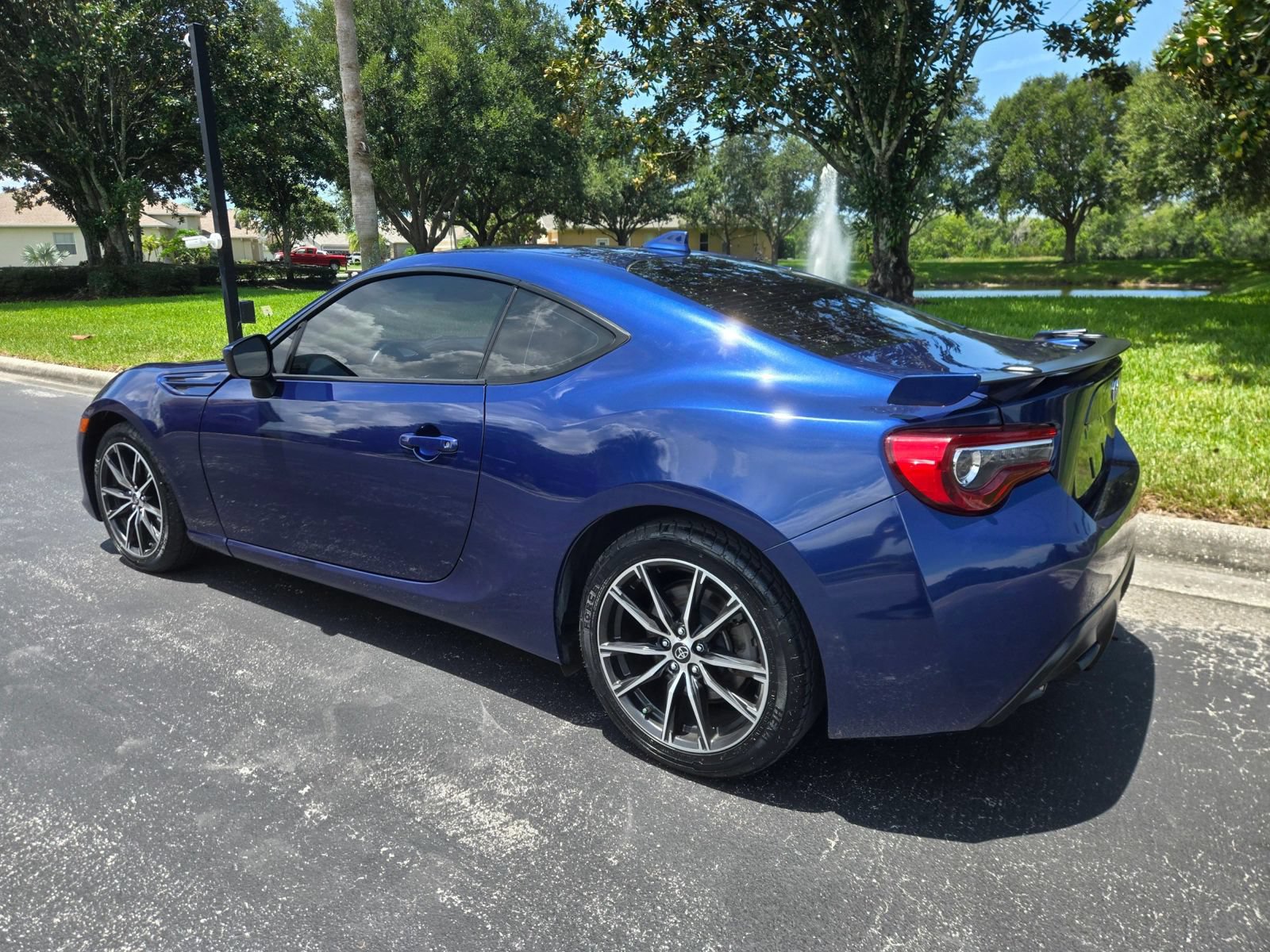 Used 2019 Toyota 86 RWD image 7