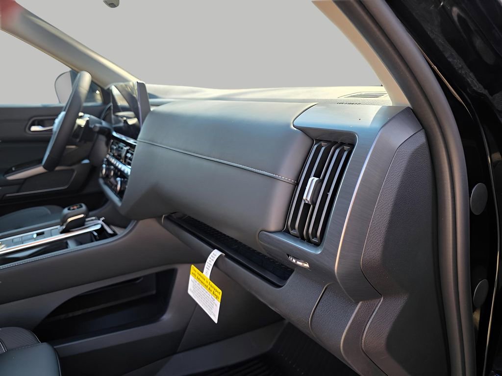 New 2026 Nissan Pathfinder SL AWD/4WD image 14