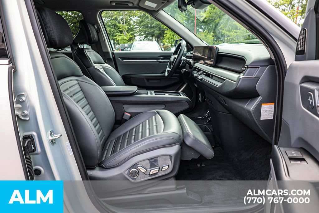 Used 2024 Kia EV9 Land AWD/4WD image 22