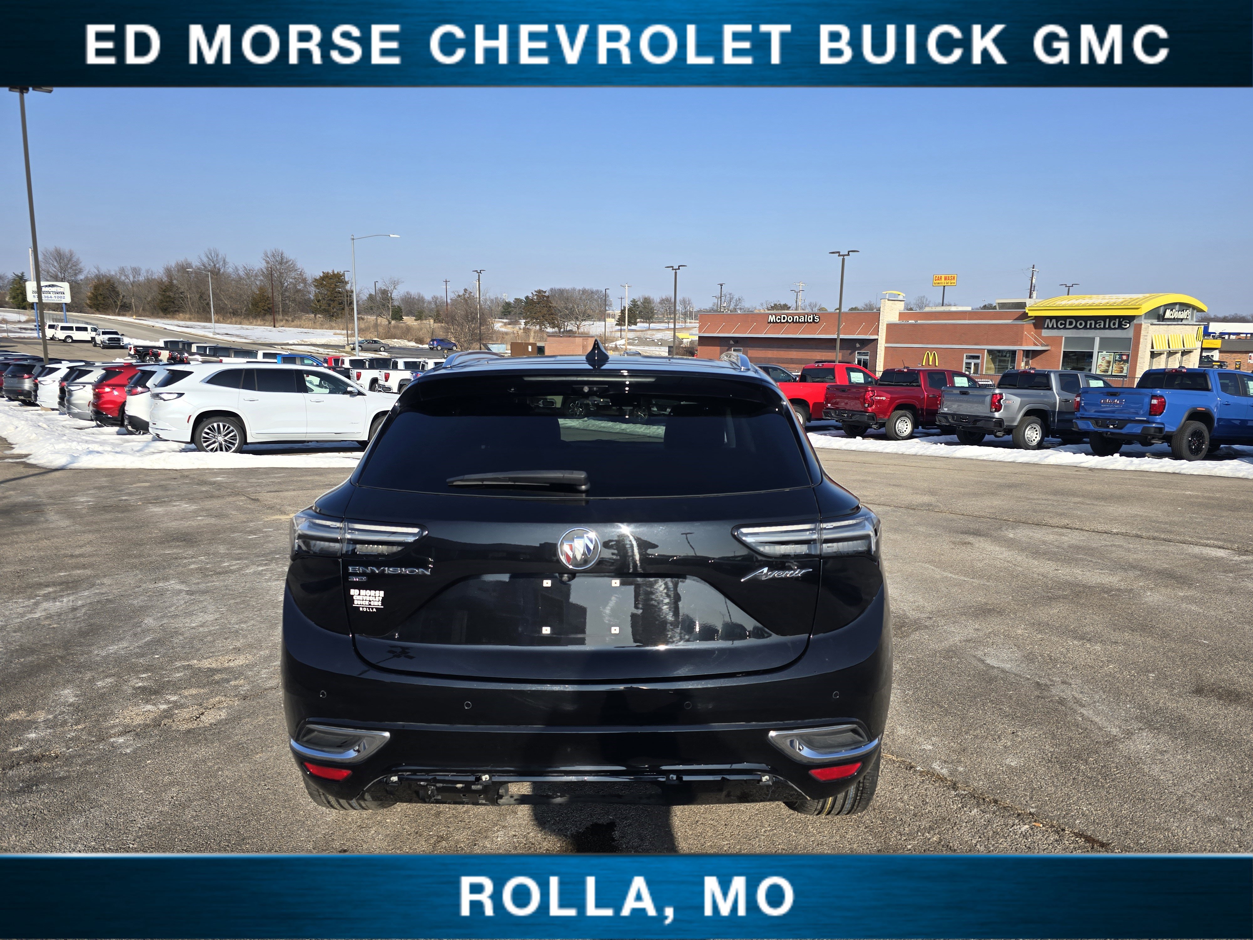 Used 2023 Buick Envision Avenir image 4