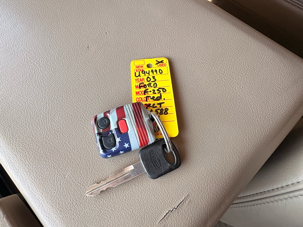 Used 2003 Ford F250 XLT image 29