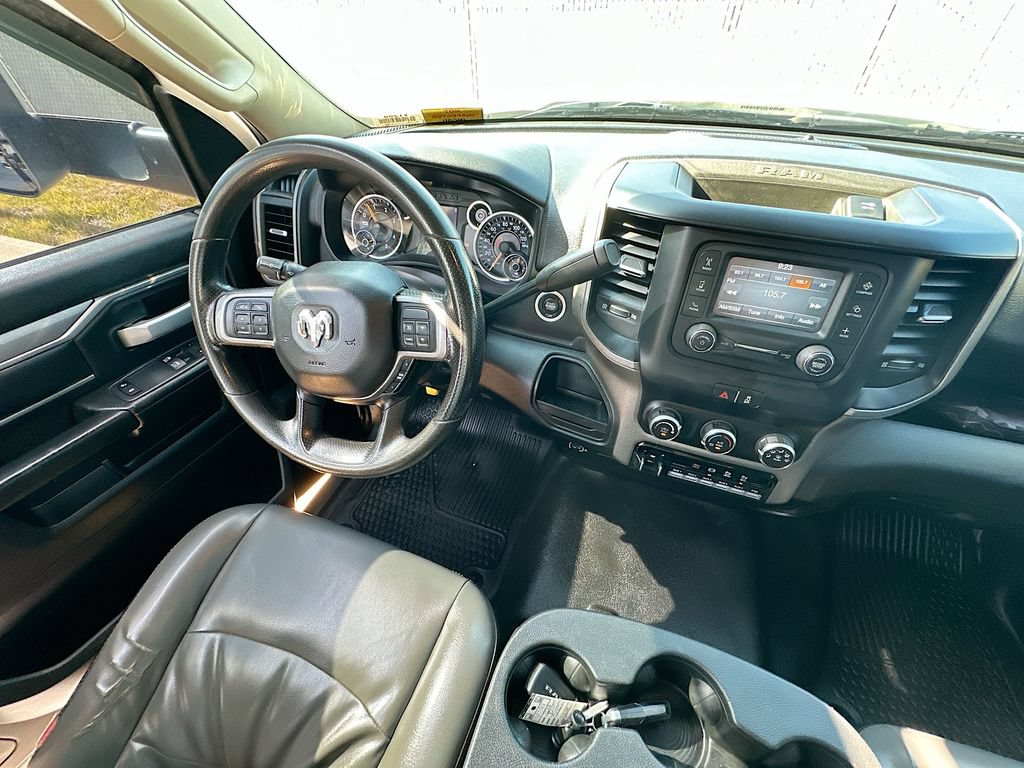 Used 2019 RAM 5500 Tradesman w/ Ambulance Prep Group RWD image 9