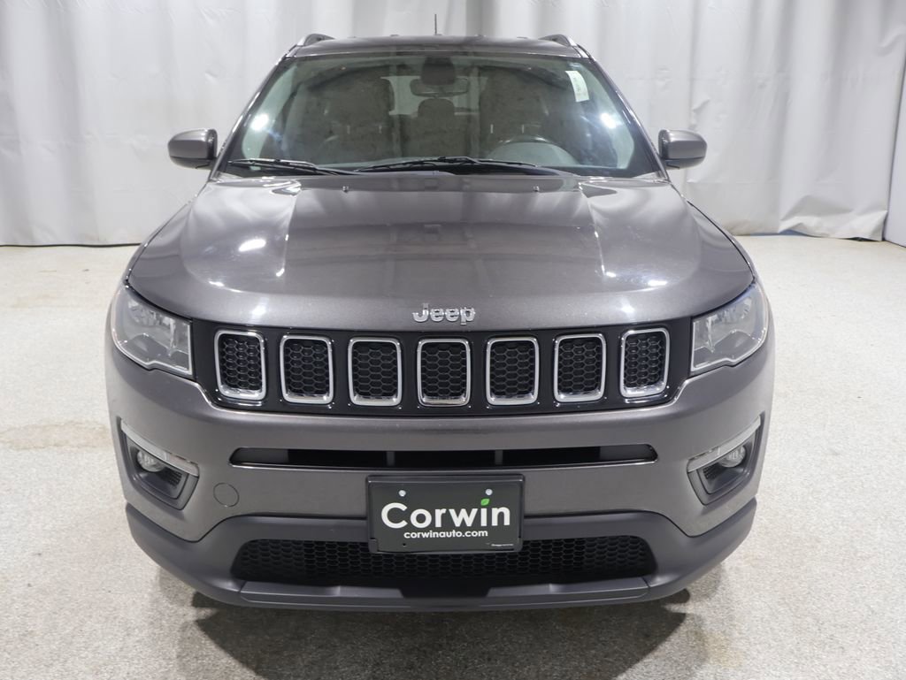 Used 2018 Jeep Compass Latitude w/ Cold Weather Group AWD/4WD image 7