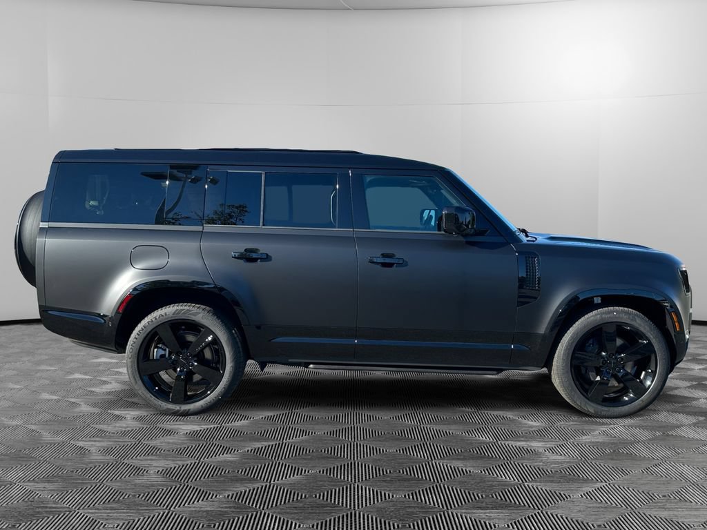 New 2026 Land Rover Defender 130 X-Dynamic SE AWD/4WD image 6