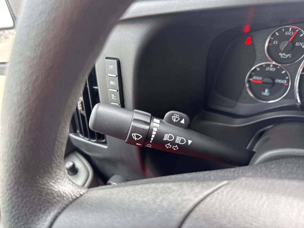 Used 2025 Chevrolet Express 3500 LT w/ LT Preferred Equipment Group image 12