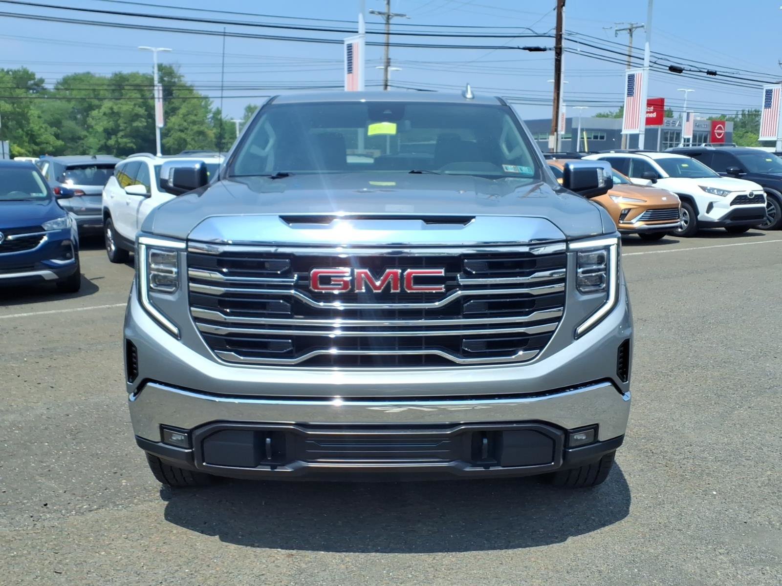 Certified 2023 GMC Sierra 1500 SLT w/ SLT Premium Package AWD/4WD image 9