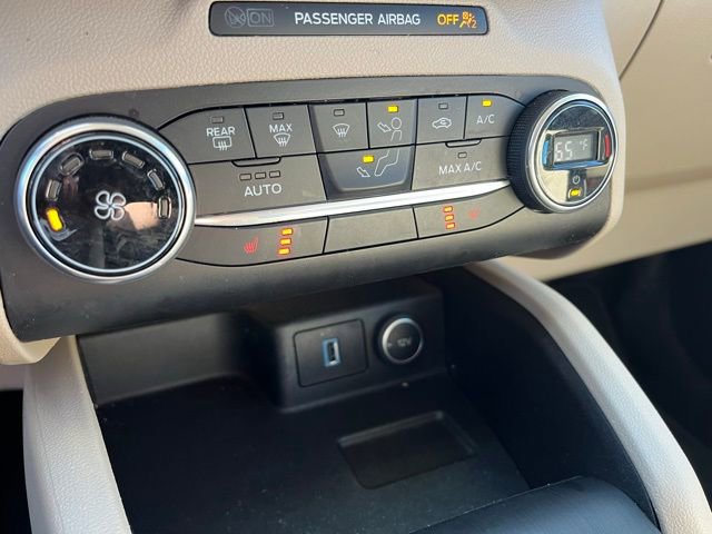 Used 2020 Ford Escape SE image 20