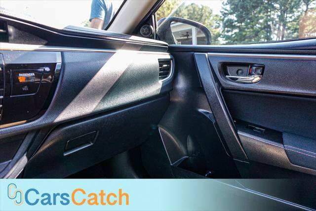 Used 2015 Toyota Corolla LE FWD image 30