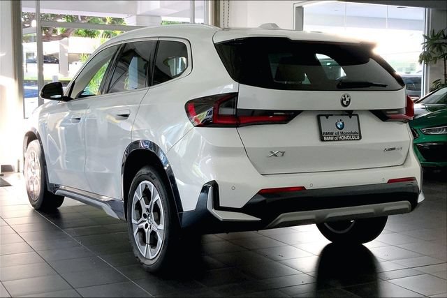 Used 2023 BMW X1 xDrive28i w/ Convenience Package AWD/4WD image 5