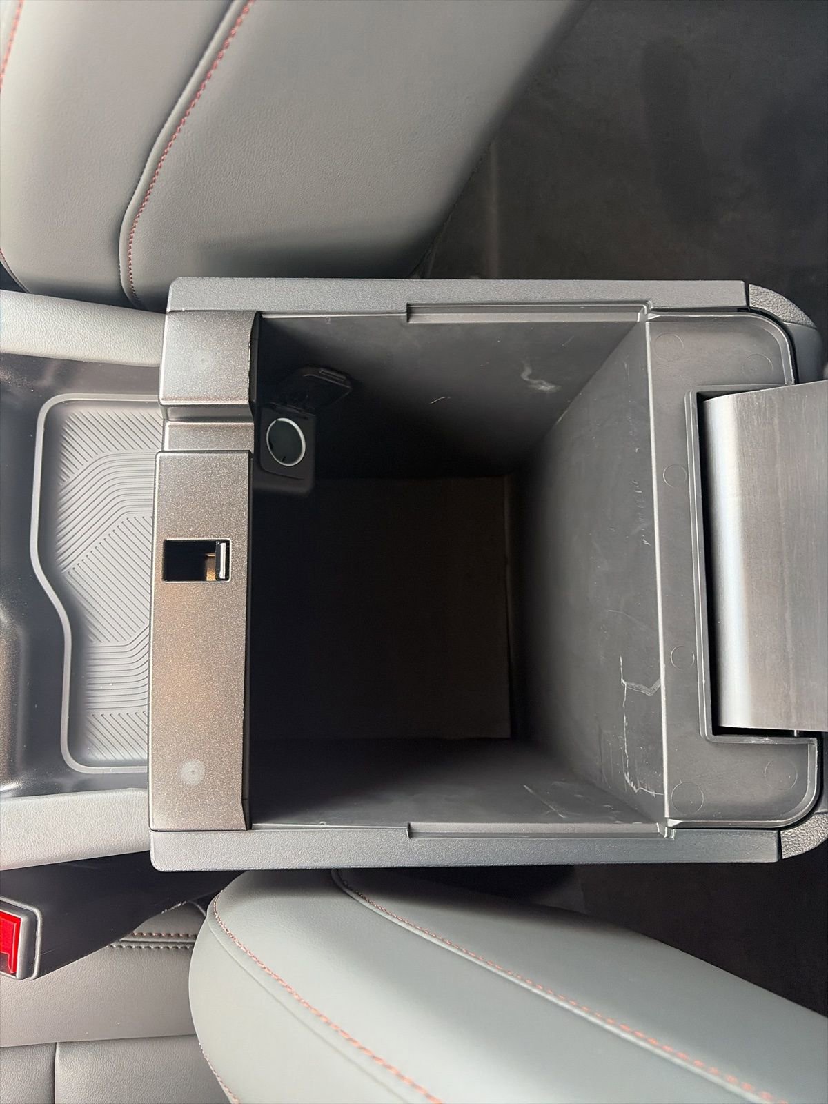 New 2026 Ford Explorer Active image 21