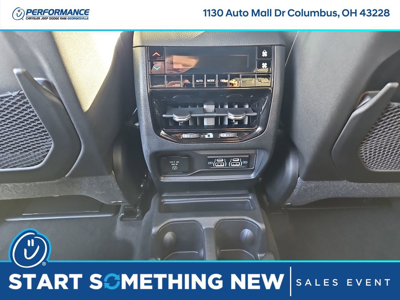 New 2025 Jeep Grand Cherokee L Laredo image 16