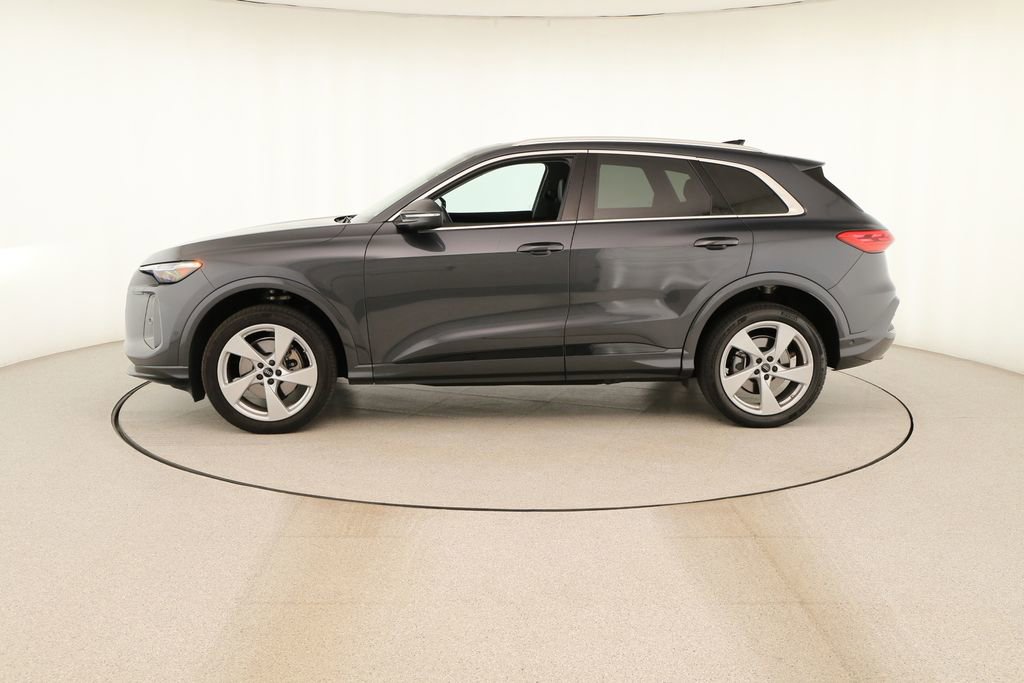 Certified 2025 Audi Q5 Premium Plus w/ Premium Plus AWD/4WD image 2