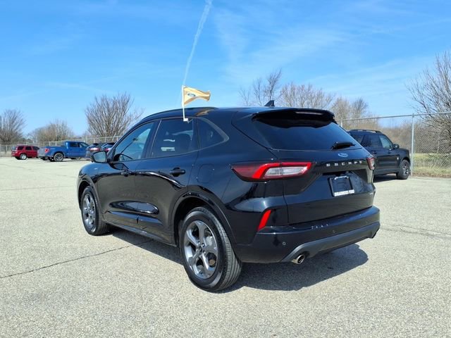 Certified 2024 Ford Escape ST-Line w/ Tech Pack #1 AWD/4WD image 8