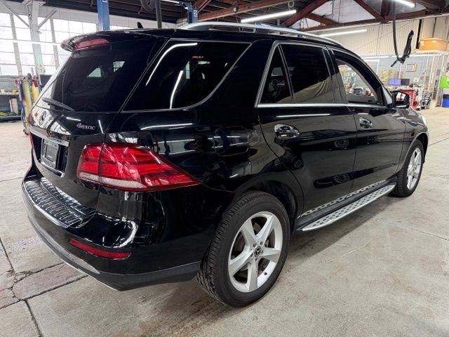 Used 2019 Mercedes-Benz GLE 400 4MATIC image 4