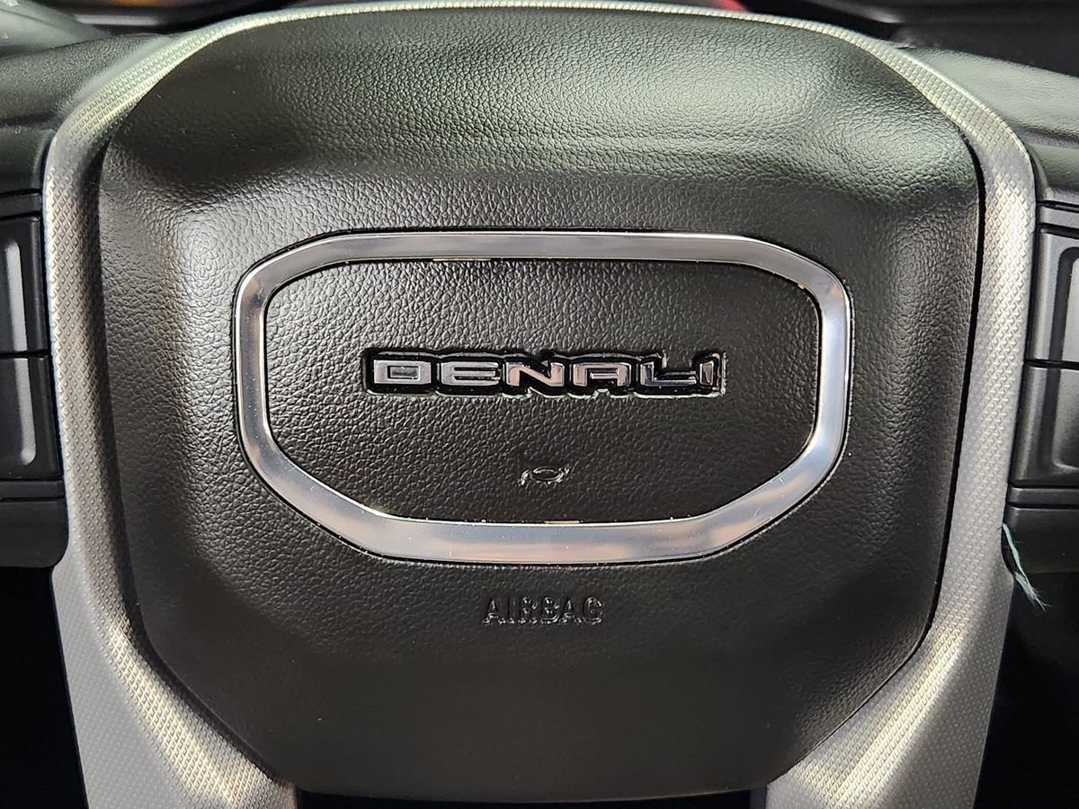 Used 2021 GMC Yukon XL Denali w/ Denali Premium Package RWD image 48