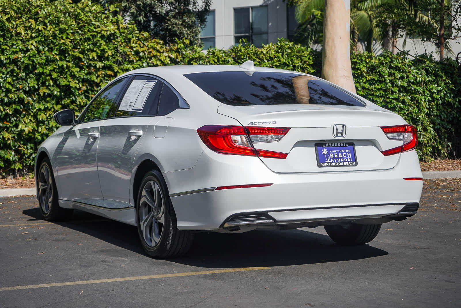 Used 2018 Honda Accord EX image 4