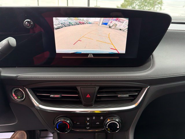 Certified 2024 Buick Encore GX Preferred AWD/4WD image 17