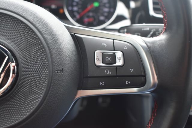 Used 2018 Volkswagen GTI SE w/ SE Leather Package image 24